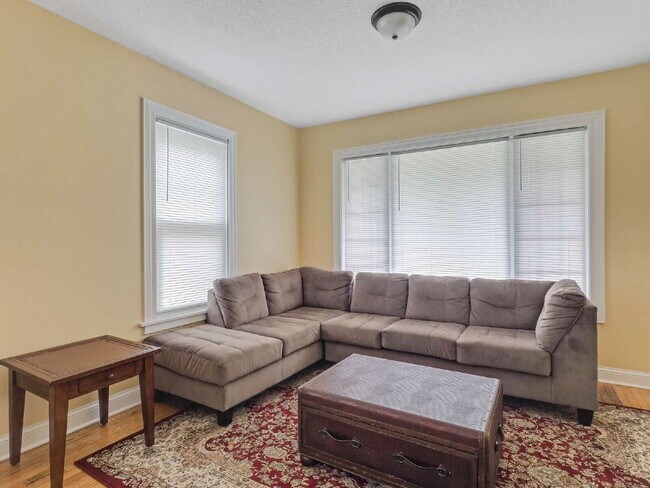 937 Iglehart Ave in St. Paul, MN - Building Photo - Building Photo