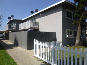 771 Shalimar Dr in Costa Mesa, CA - Building Photo - Other