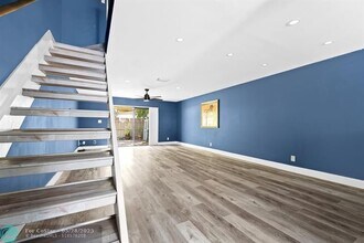 3082 S Oakland Forest Dr in Oakland Park, FL - Building Photo - Building Photo