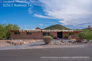 8250 E Rawhide Trail in Tucson, AZ - Building Photo