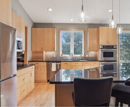 7110 131st Cir in Apple Valley, MN - Building Photo - Building Photo