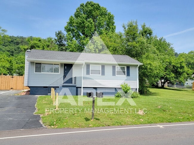 229 Chickamauga Ave in Knoxville, TN - Building Photo - Building Photo