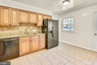 11834 Goya Dr in Potomac, MD - Building Photo - Building Photo