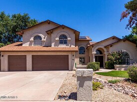1966 E Calle De Arcos in Tempe, AZ - Building Photo