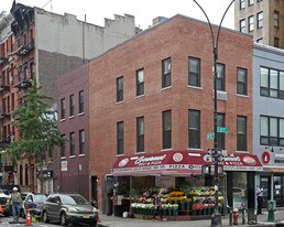100 Eighth Ave in New York, NY - Building Photo