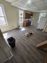 239 State St, Unit First floor in New Bedford, MA - Building Photo - Building Photo