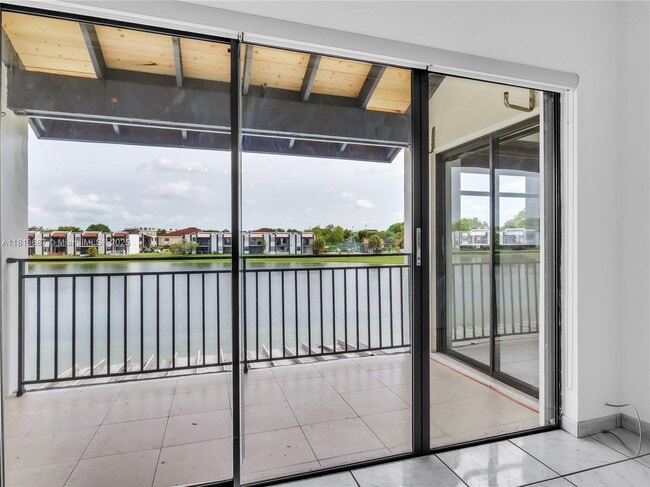 property at 500 W Park Dr
