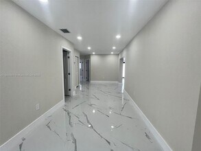 11800 SW 176th St in Miami, FL - Building Photo - Building Photo