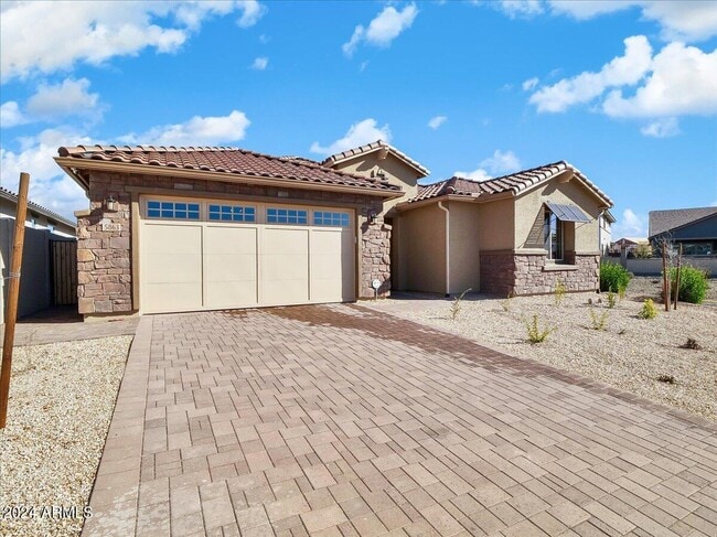 5863 N 86th Ln in Glendale, AZ - Building Photo - Building Photo
