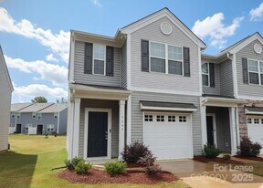 9043 Lowfalls Ln in Charlotte, NC - Building Photo