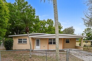 3716 Belmont St in Ft. Myers, FL - Building Photo