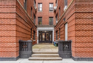 141 W 16th St in New York, NY - Building Photo - Building Photo
