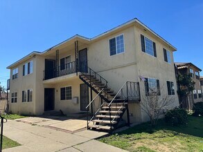 1940 W Imperial Hwy, Unit Apartment for rent in Los Angeles, CA - Building Photo - Building Photo