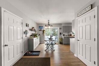 1620 Lucylle Ave in St. Charles, IL - Building Photo - Building Photo