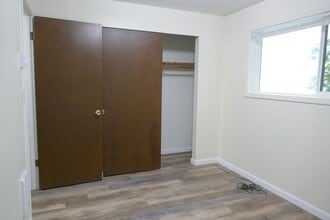 3926 Grand Ave in Astoria, OR - Building Photo - Building Photo