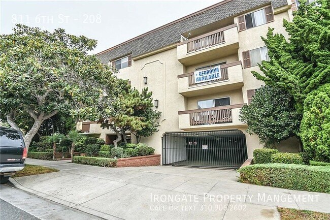 property at 811 6th St