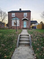 102 N Forrest St in York, PA - Building Photo