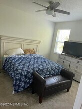11565 Golden Lake Ln in Jacksonville, FL - Foto de edificio - Building Photo