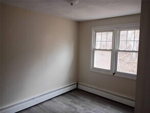 12 Monson St in Johnston, RI - Building Photo - Building Photo