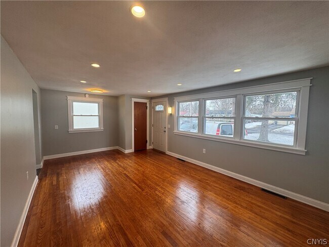 108 Kristin Rd in Syracuse, NY - Building Photo - Building Photo