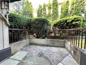 1040 Pacific St in Vancouver, BC - Building Photo - Building Photo