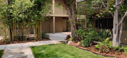 4727 W 147th St, Unit 111 in Lawndale, CA - Building Photo - Building Photo