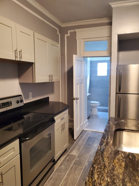 803 Brooks Ln-Unit -1 in Baltimore, MD - Building Photo
