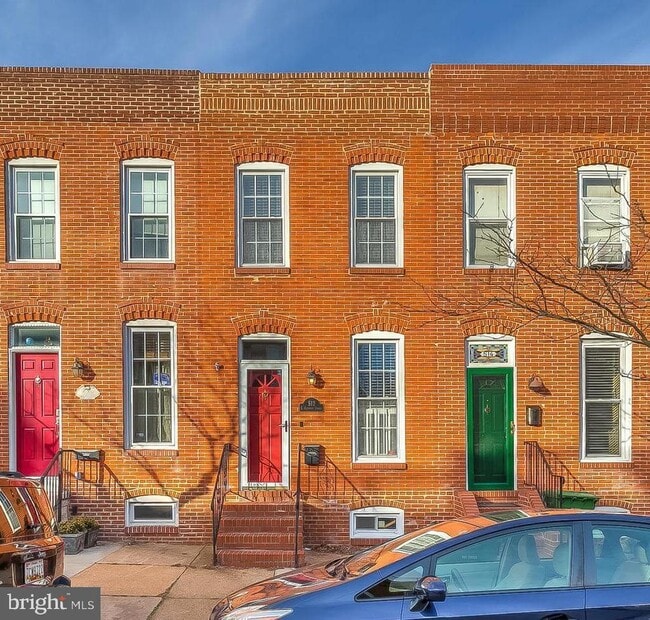 property at 512 E Clement St