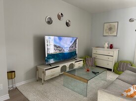 25 Jargeau Rd in Ottawa, ON - Building Photo