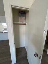 1110 W Chestnut St in Exeter, CA - Building Photo - Building Photo