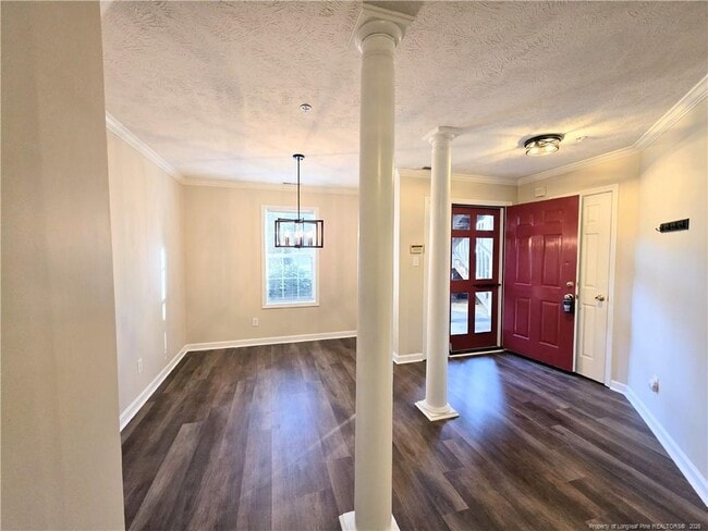 302 Bubble Creek Ct in Fayetteville, NC - Building Photo - Building Photo