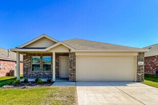 1040 Crestview Dr in Hutchins, TX - Building Photo