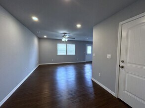 624 N 6th St in Rogers, AR - Building Photo - Building Photo