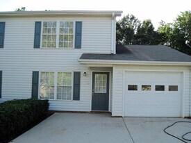 121B Heatherbrook Ct in Anderson, SC - Building Photo