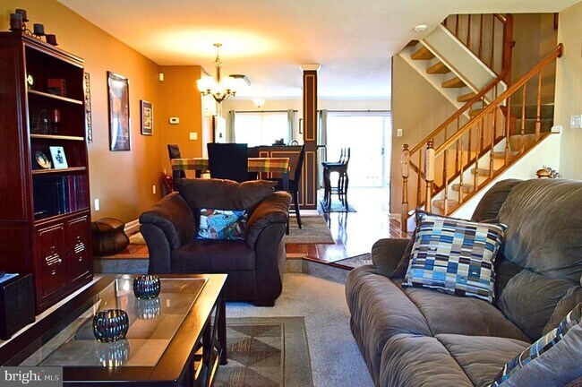 7027 Bentley Mill Pl in Alexandria, VA - Building Photo - Building Photo