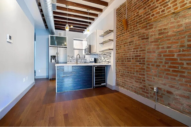 404 Suydam St in Brooklyn, NY - Building Photo - Building Photo