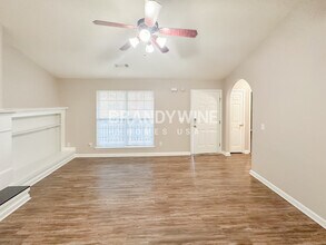 4830 Buckeye Pl in Atlanta, GA - Foto de edificio - Building Photo