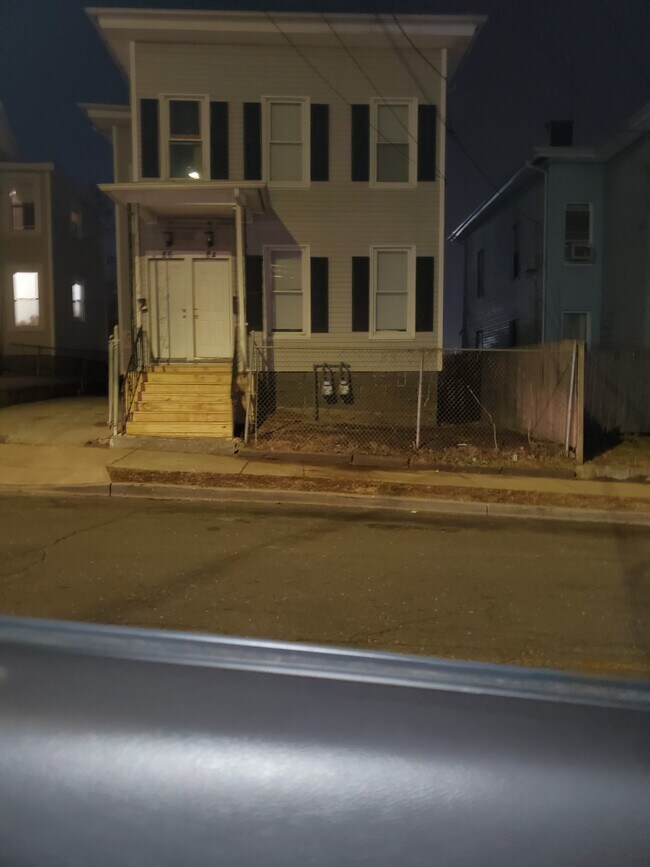 86 Barnum Ave Rentals in Bridgeport, CT