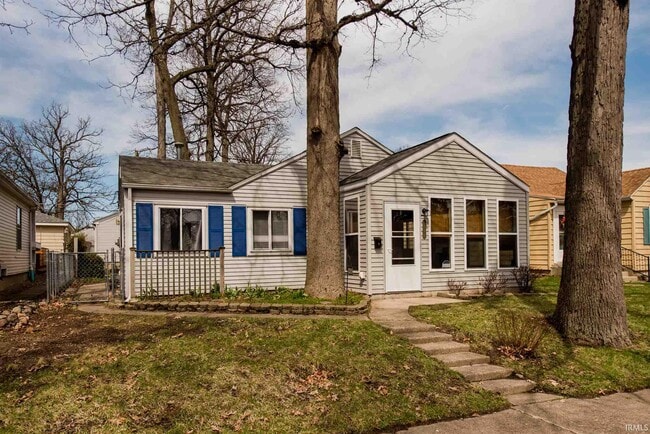 property at 2307 Kenwood Ave