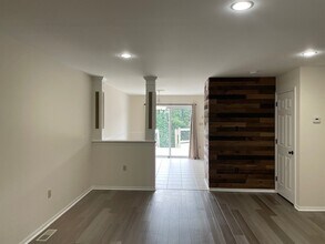 8116 Heritage Dr in Alburtis, PA - Foto de edificio - Building Photo