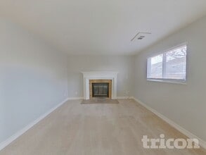 19595 E Amherst Dr in Aurora, CO - Building Photo - Building Photo