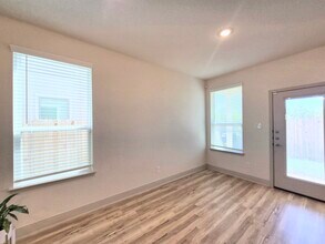 13522 Tulipwood Nook in San Antonio, TX - Foto de edificio - Building Photo