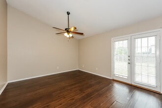 1385 Southridge Dr in Lancaster, TX - Building Photo - Building Photo