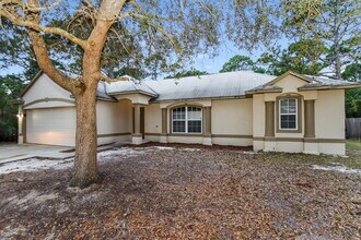 2150 Sapelo Ave SE in Palm Bay, FL - Foto de edificio - Building Photo