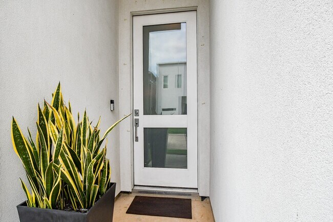 5519 Paraiso Pl in Houston, TX - Foto de edificio - Building Photo