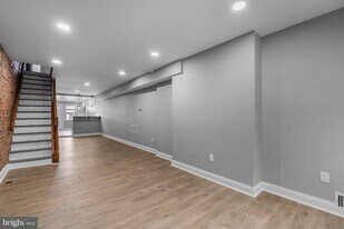 1213 Washington Blvd in Baltimore, MD - Building Photo