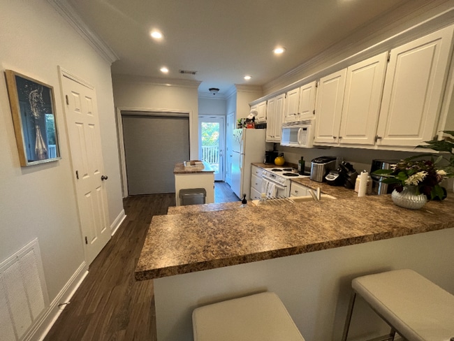 property at 116 Windstone Dr