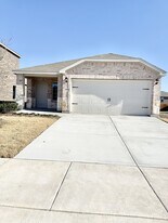 1715 Potomac Ln in Blue Ridge, TX - Building Photo