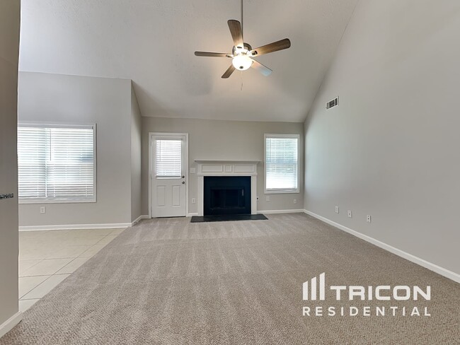 360 Valley View Dr in Fairburn, GA - Building Photo - Building Photo