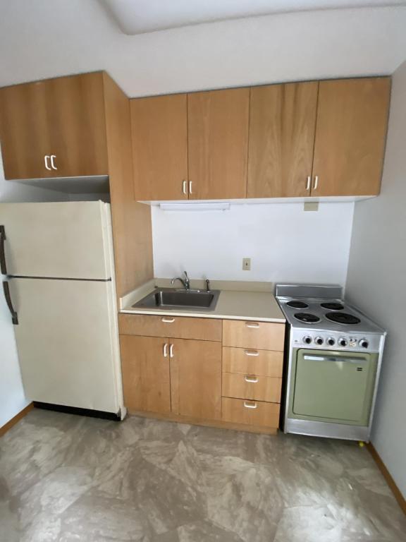 255 NE Wax Myrtle Loop in Yachats, OR - Building Photo - Building Photo